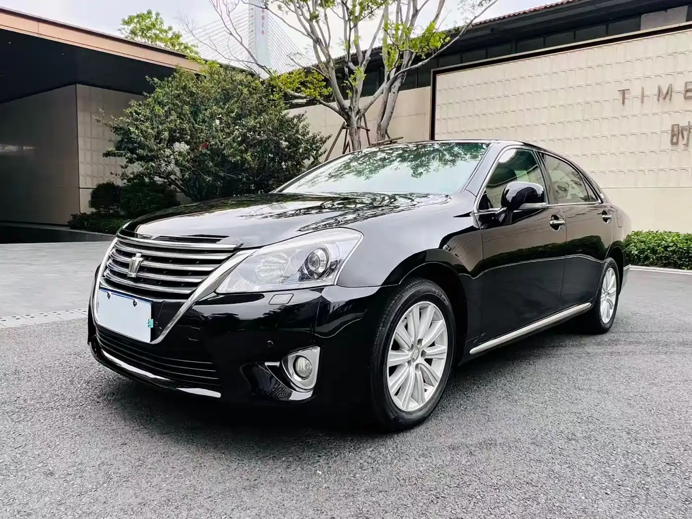 Toyota Crown 2012 2.5L Royal Leather Edition