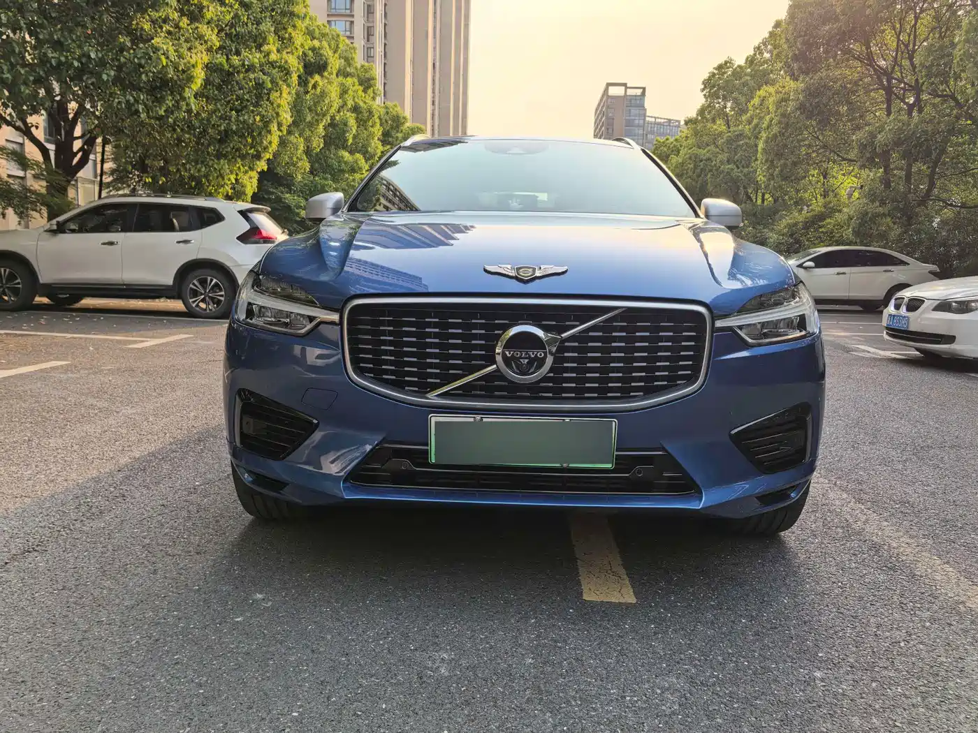 Volvo XC60 Plug-in Hybrid 2020 2019 T8 Twin Engine R-Design (China VI)