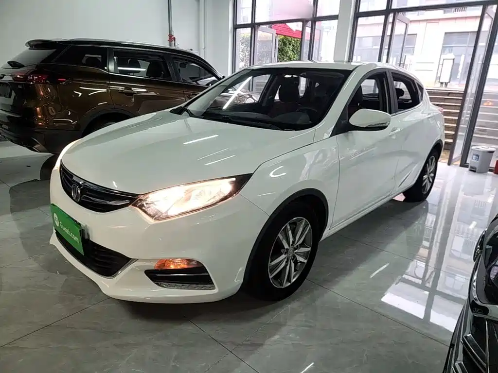 Changan Eado XT 2017 2016 1.6L Manual Stylish Cool Edition