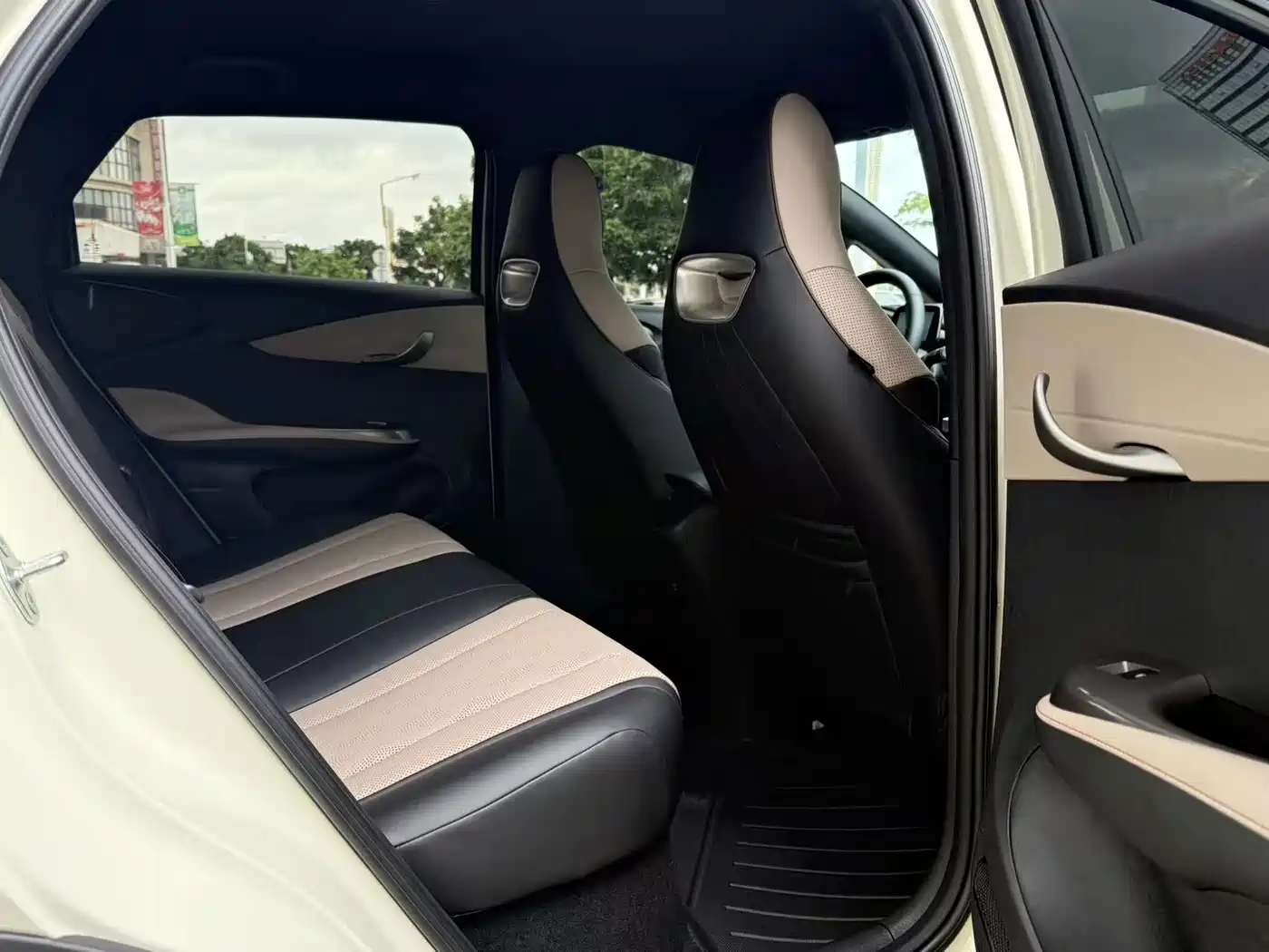 BYD Dolphin 2026 2025 420km Freedom Edition