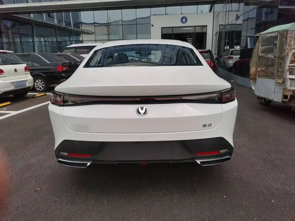 Changan Eado 2026 2025 Blue Whale 1.5T 500Bar Premium