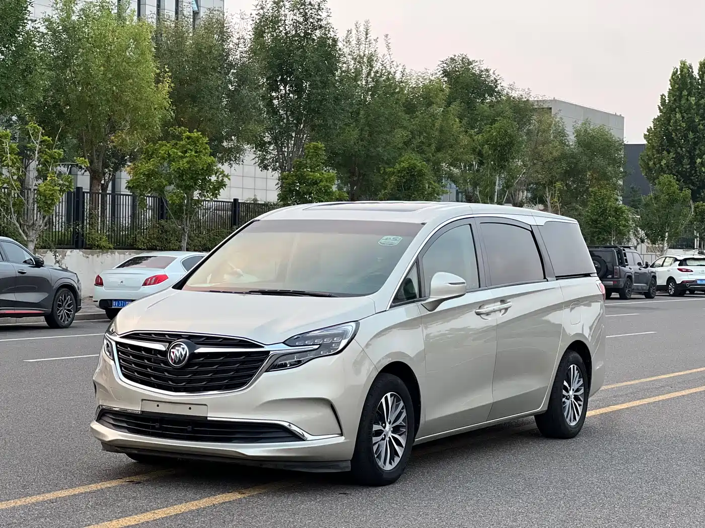Buick GL8