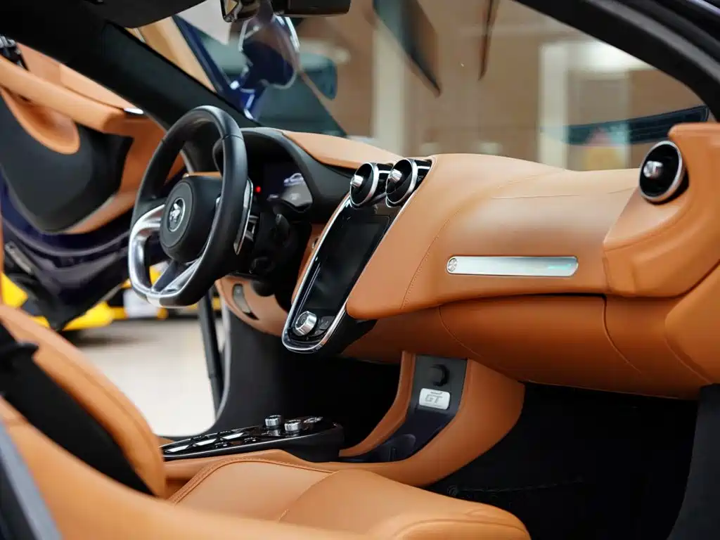 McLaren GT 2023 2023 4.0T Standard Model