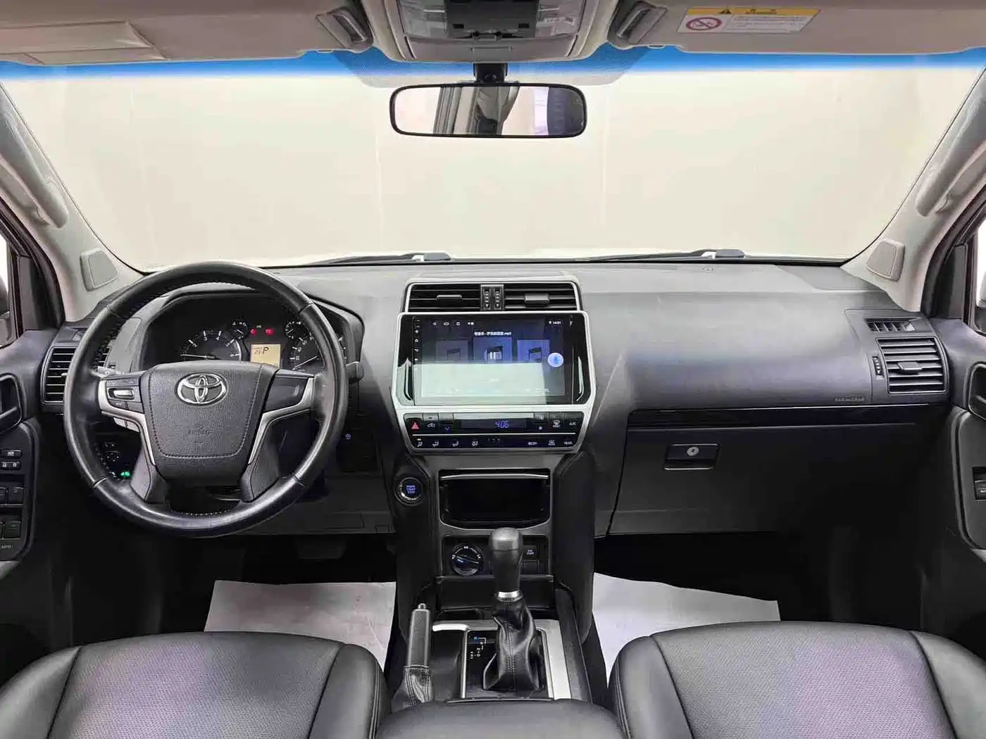 Фото 16 - Toyota Prado