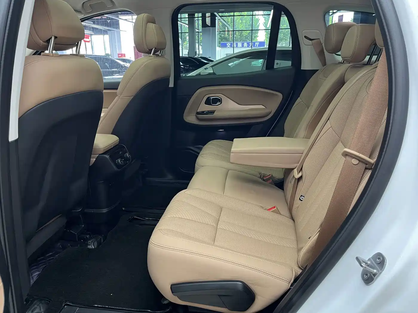 NIO ES8 2018 2018 Founder Edition