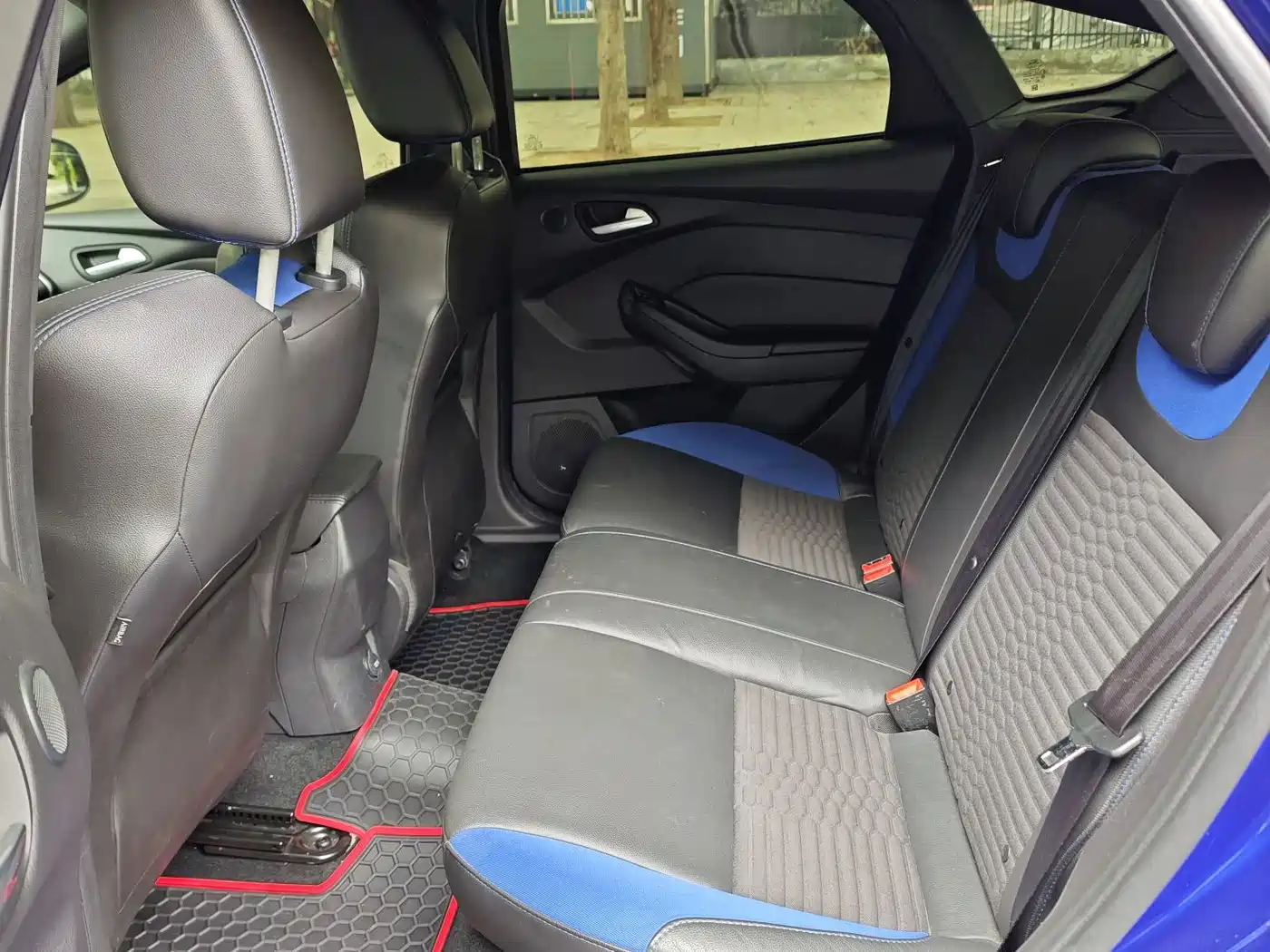 Ford Focus (Import) 2015 2013 2.0T ST Standard Edition