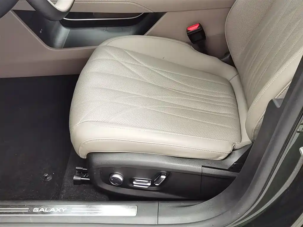 GEELY GALAXY GALAXY SPARKLE 8