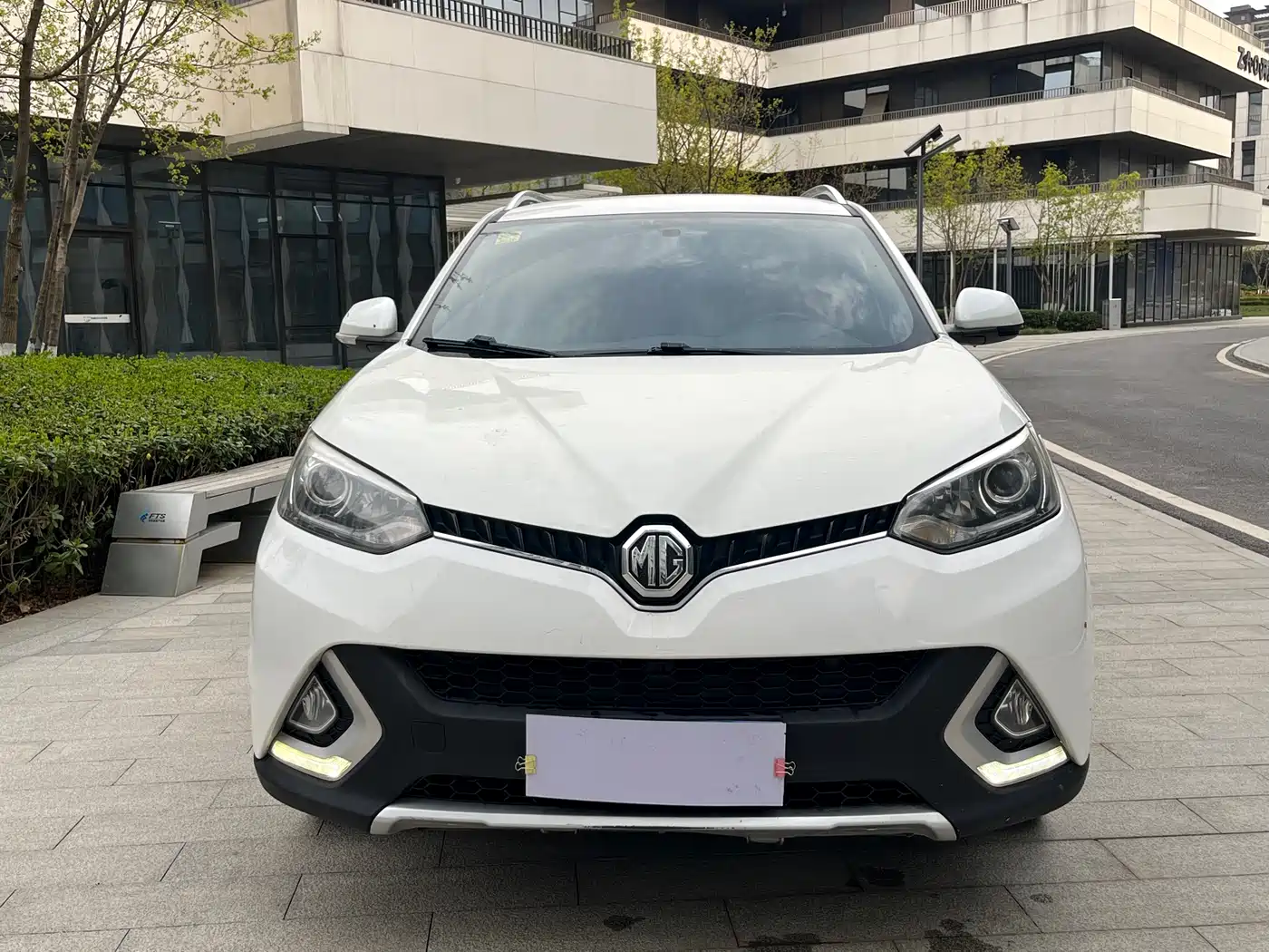 Photo 2 - MG Roewe RX5