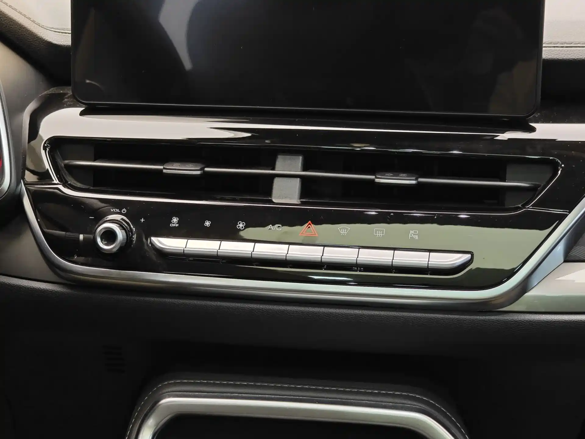Фото 16 - Haval H6