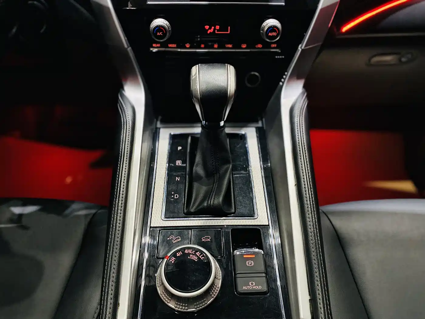 Mitsubishi Pajero Sport (Import) 2020 3.0L Luxury Edition фото 11