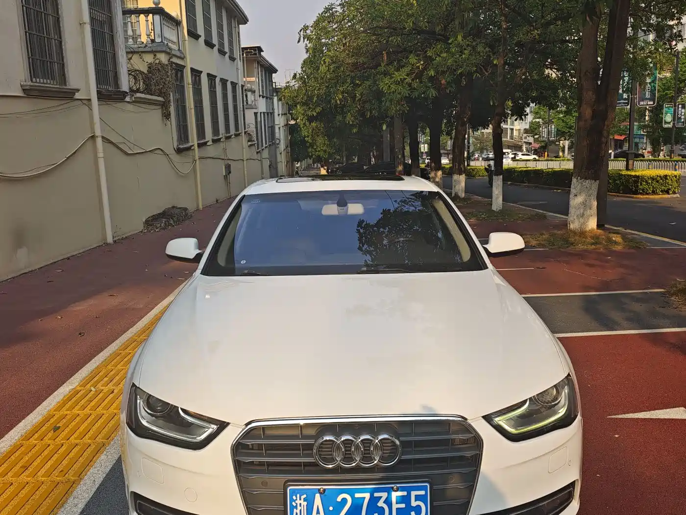 Audi A4L 2015 35 TFSI Auto Standard фото 2