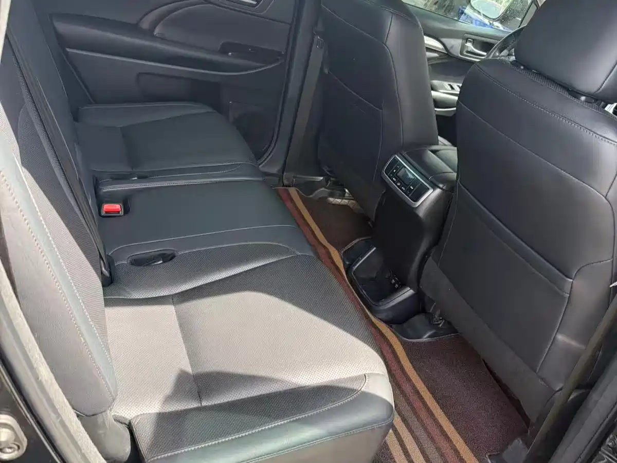 Toyota Highlander 2018 2.0T 4WD Premium 7-seater China VI фото 13