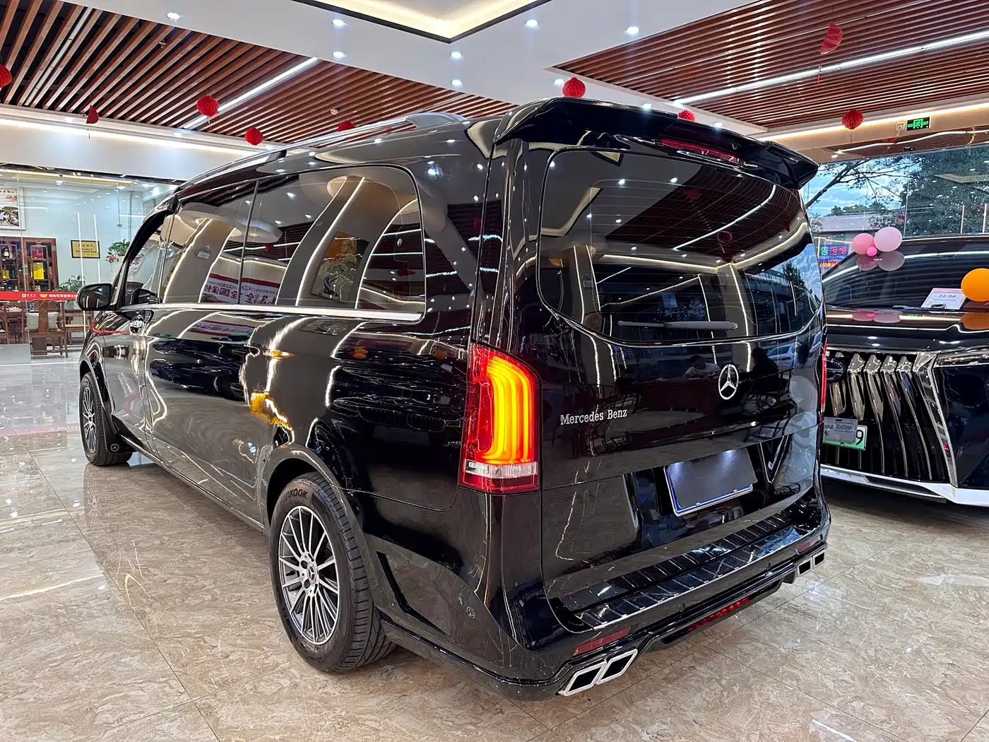 Mercedes-Benz Vito 2018 2.0T Business Edition China VI фото 6