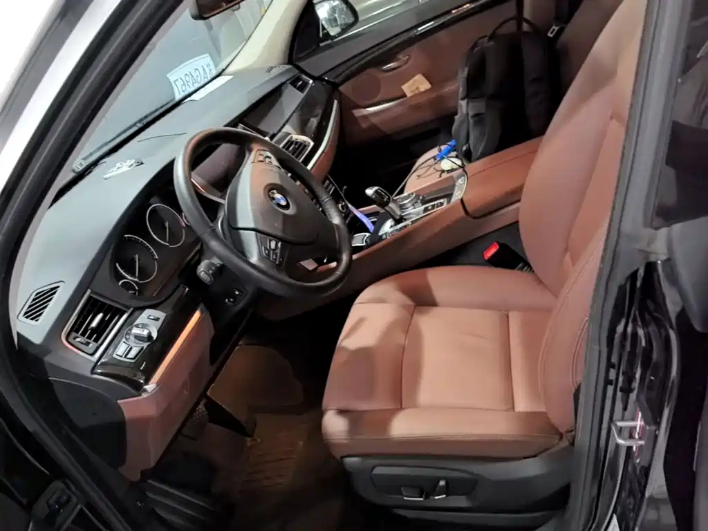 BMW 5 Series GT 2015 2014 528i Leading