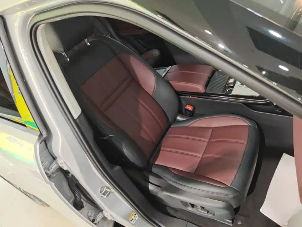 Фото 25 - Land Rover Range Rover Evoque