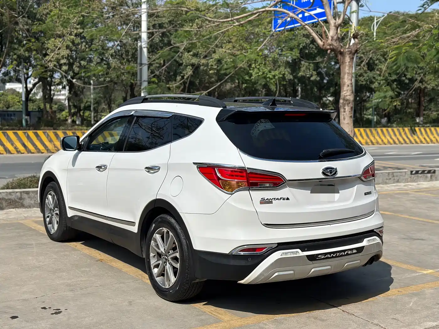 Hyundai Santa Fe (Import) 2013 3.0L 4WD Comfort Navigation 7-seater Euro IV фото 4