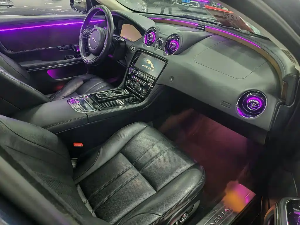 Jaguar XJ 2018 2018 XJL 3.0 SC 2WD Elegant Business Edition
