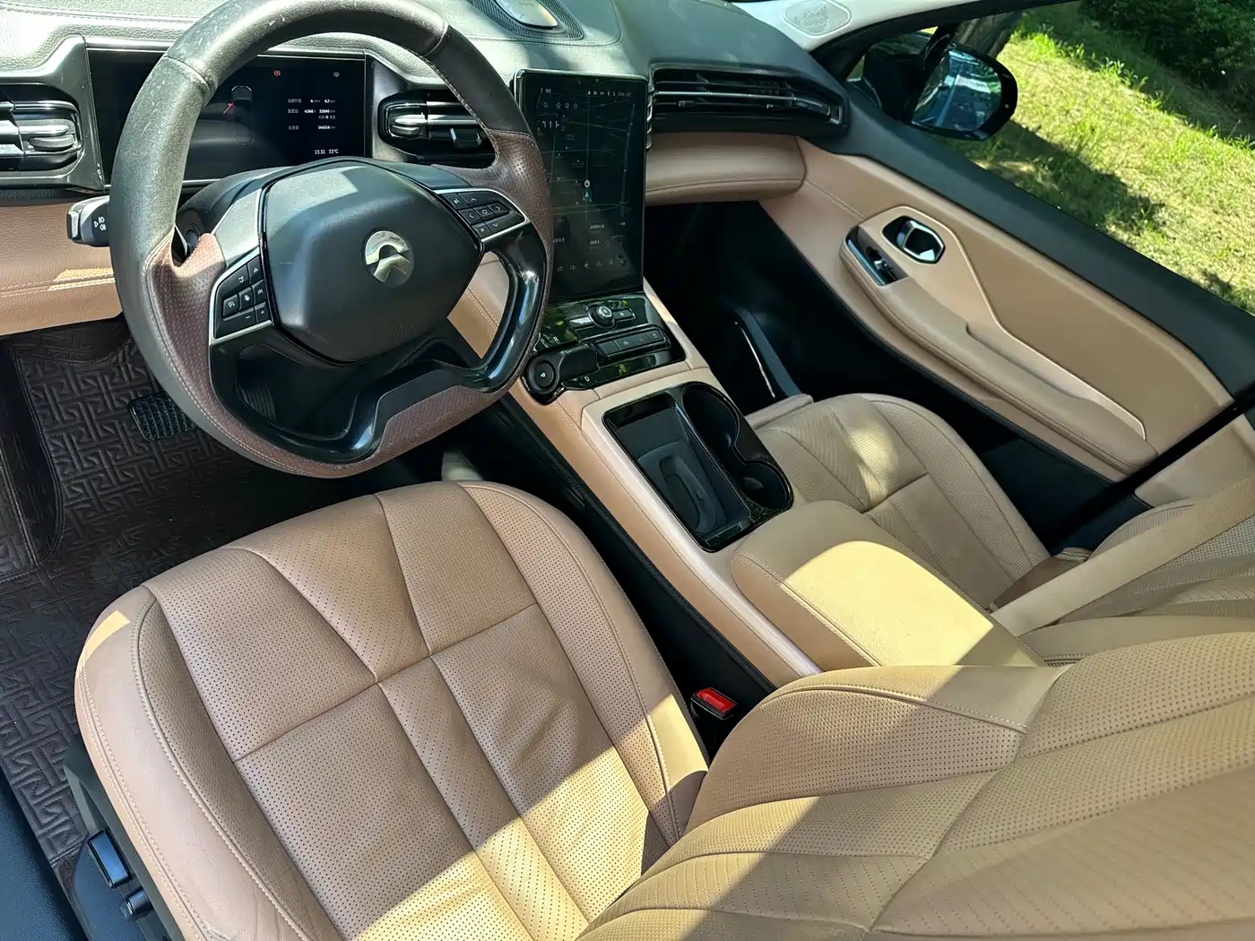 NIO ES8 2019 2018 355KM Standard 6-Seater