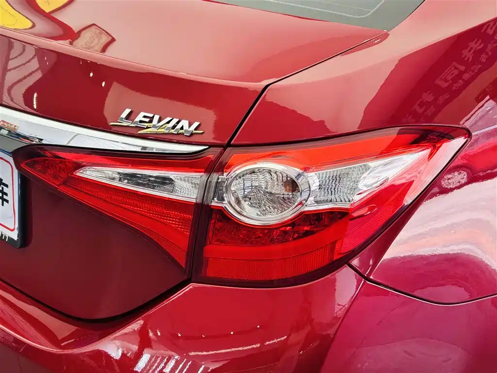Фото 12 - Toyota Levin
