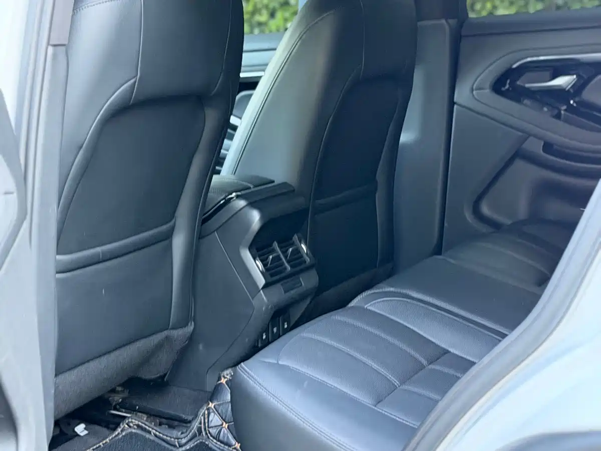 Land Rover Range Rover Evoque 2020 249PS R-DYNAMIC S Sport Edition фото 8