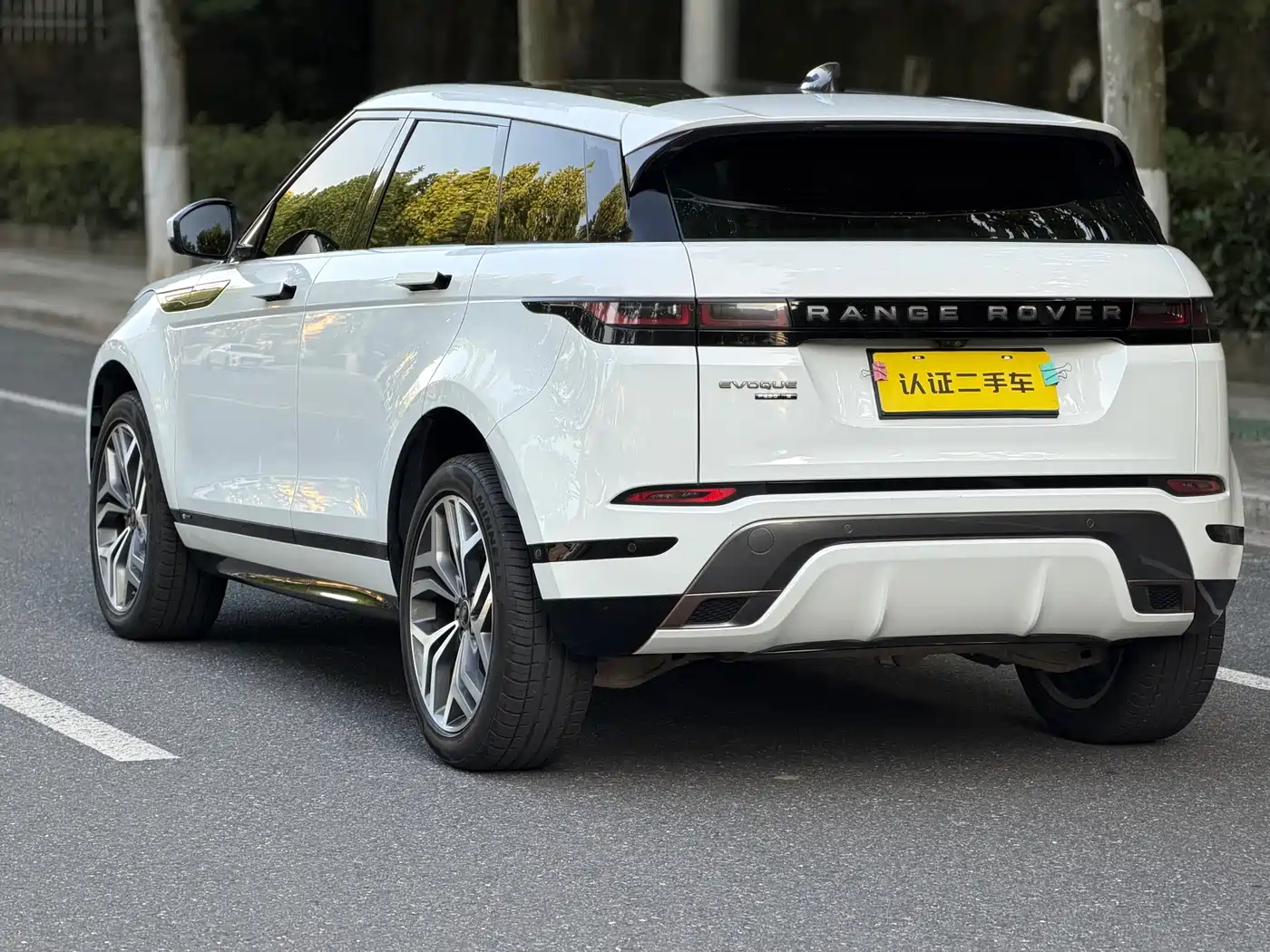 Land Rover Range Rover Evoque 2020 249PS R-DYNAMIC S Sport Edition фото 17