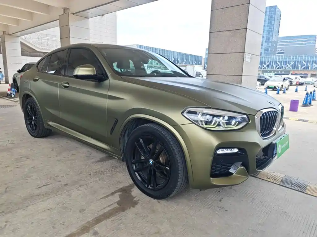 Фото 22 - BMW X4