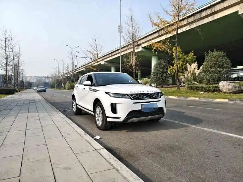Photo 3 - Land Rover Range Rover Evoque