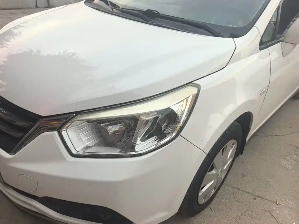 Venucia R50 2016 2016 Model 1.6L Automatic Elite Edition