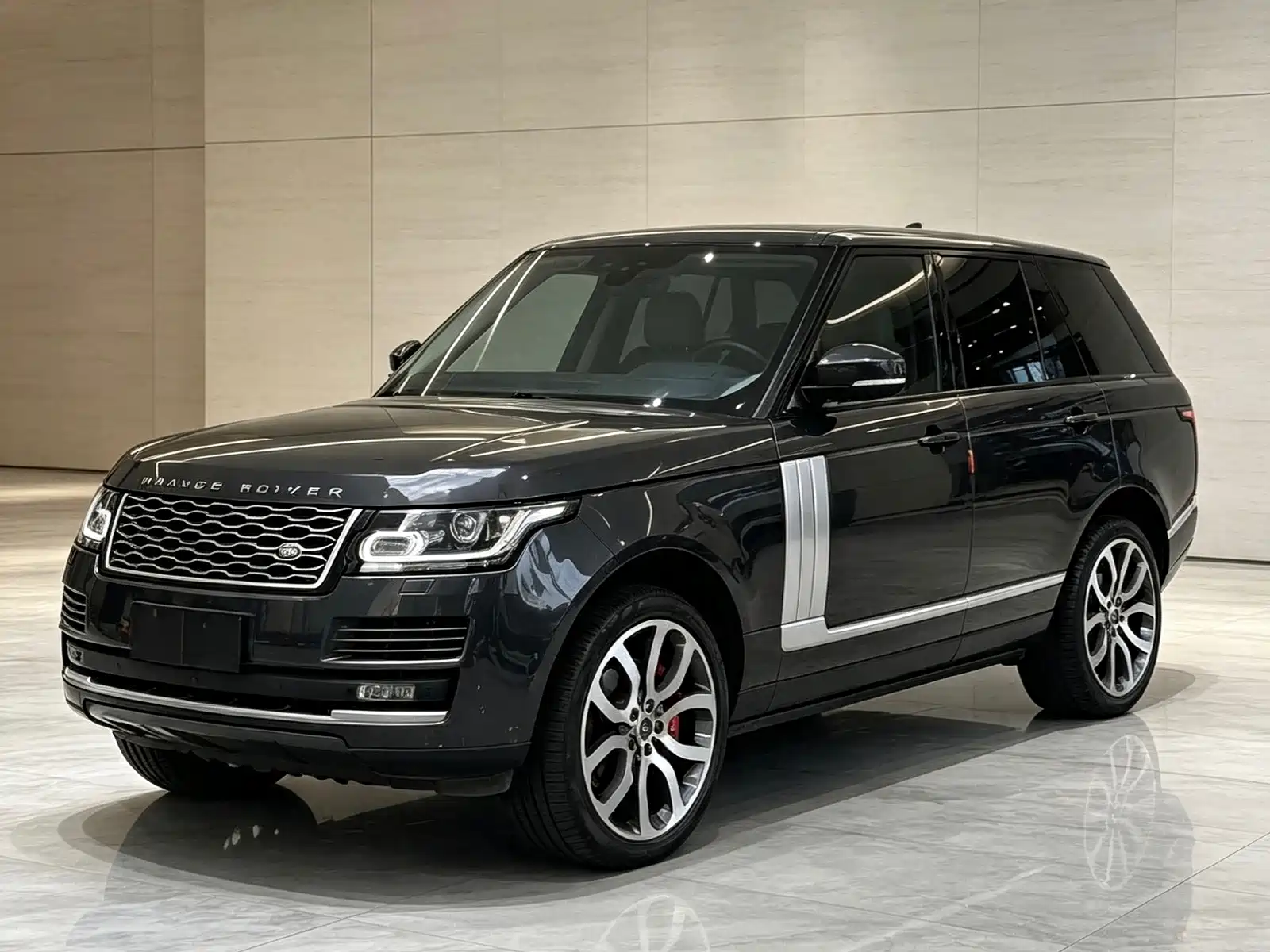 Фото 1 - Land Rover Range Rover