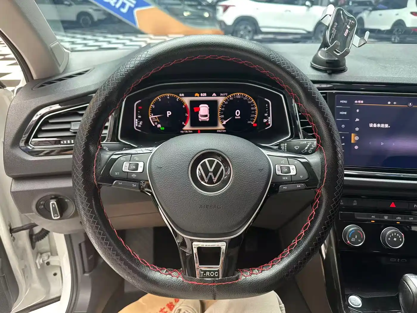 Volkswagen T-Roc, миниатюра 10
