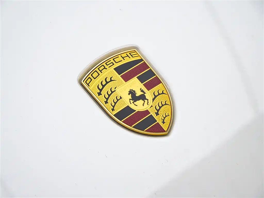 Porsche Taycan 2022 Facelift Taycan фото 10