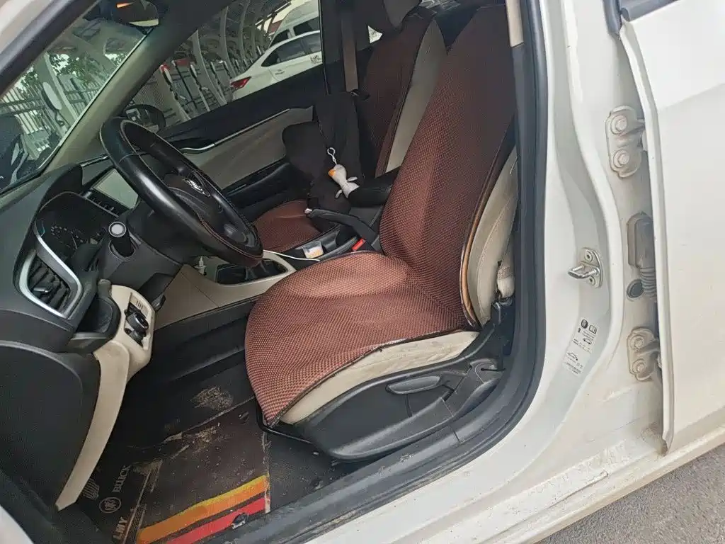Photo 11 - Buick Excelle