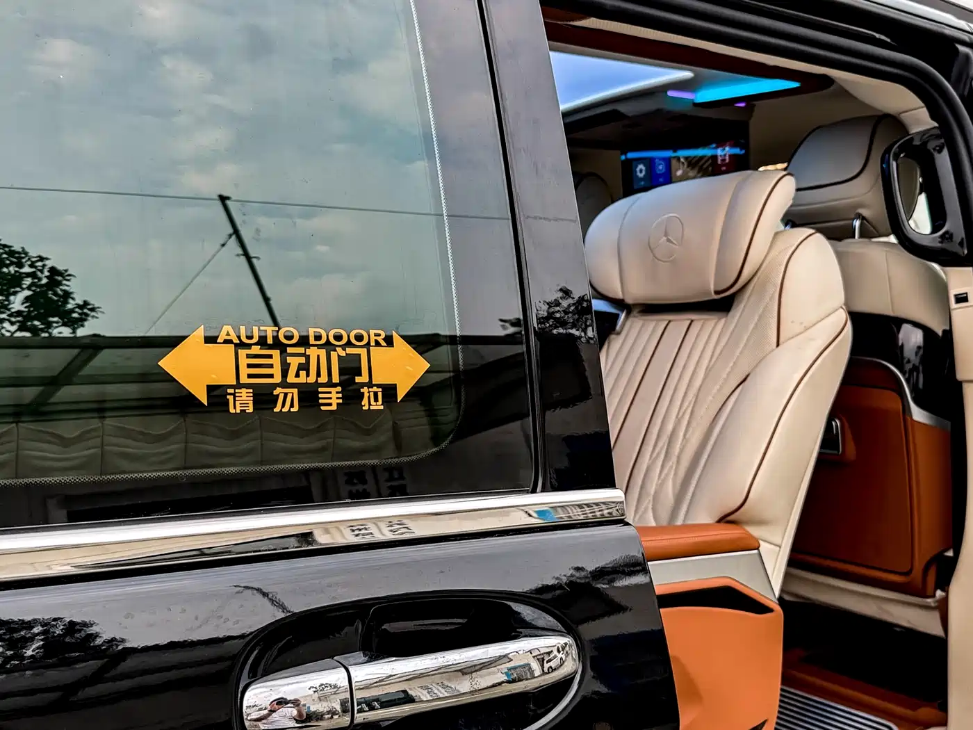 Mercedes-Benz Vito 2023 2.0T Business 7-Seater фото 38