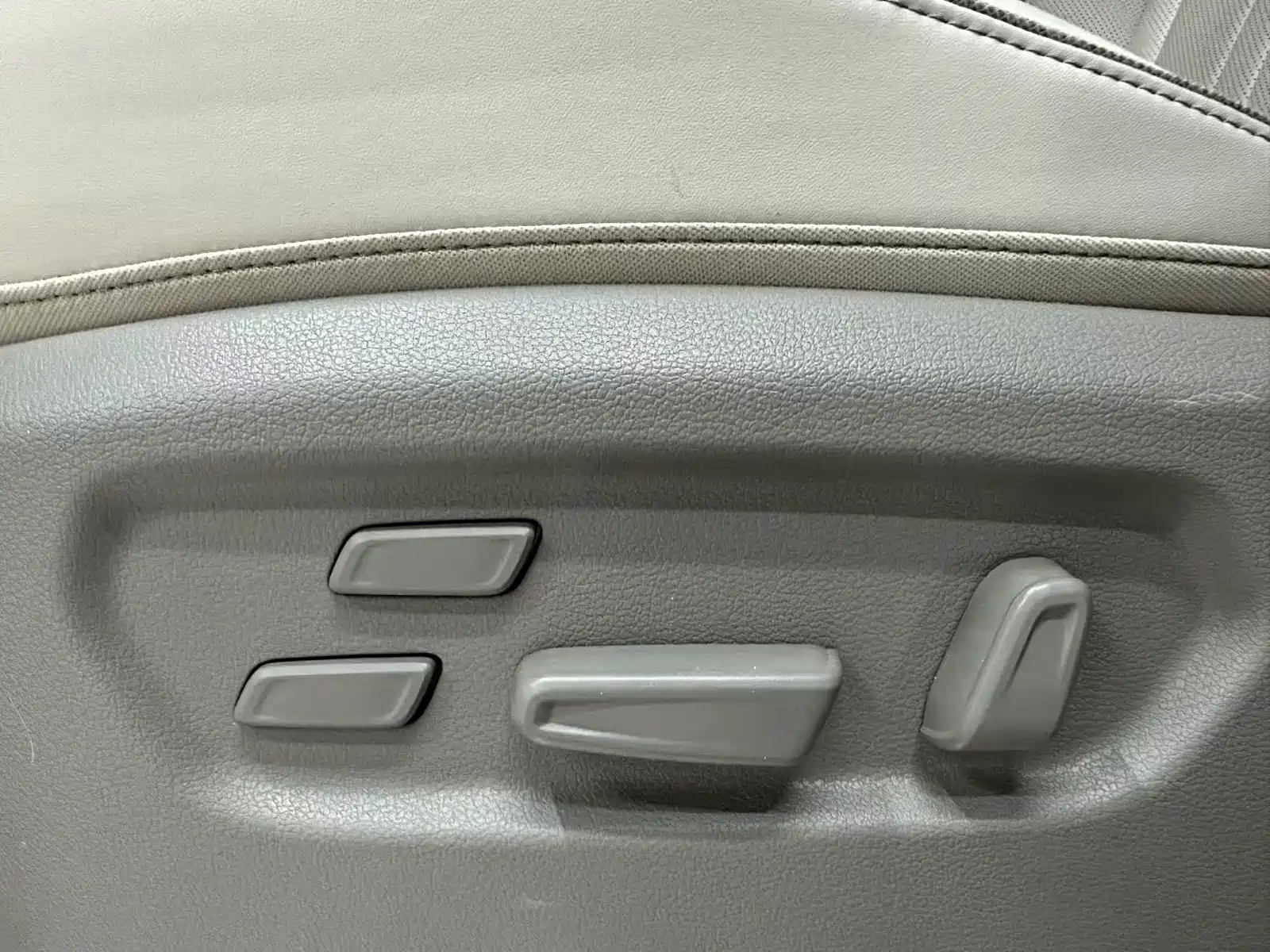 Photo 12 - Hyundai Custo