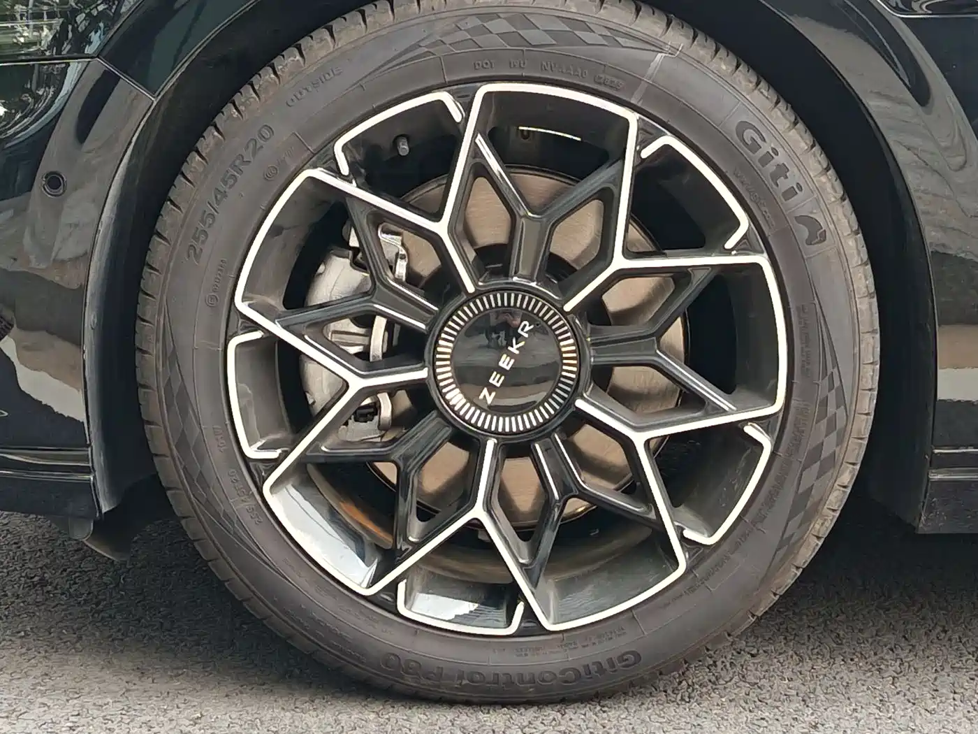 ZEEKR EXTREME KRYPTON 007GT