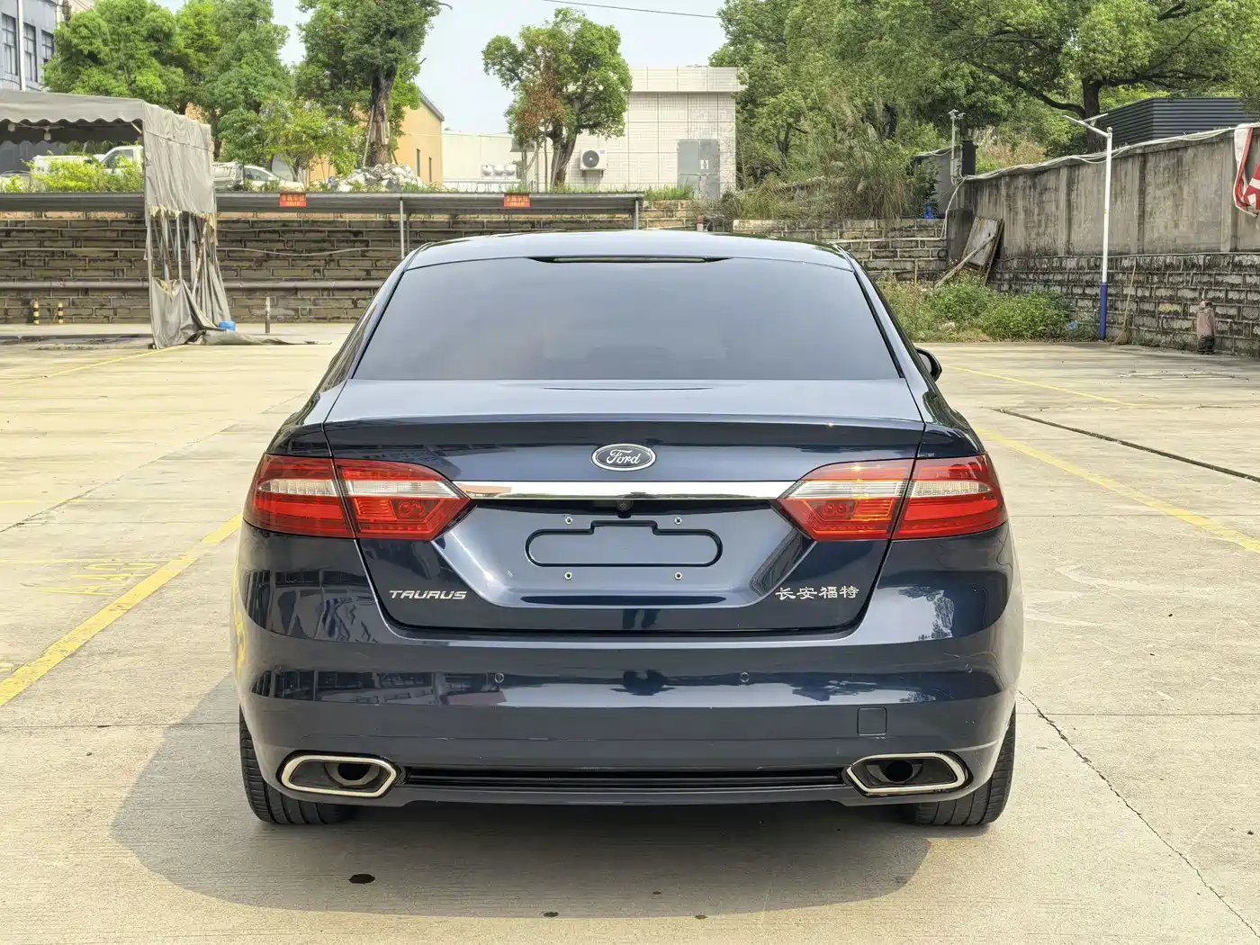 Ford Taurus 2016 2015 EcoBoost 245 Luxury