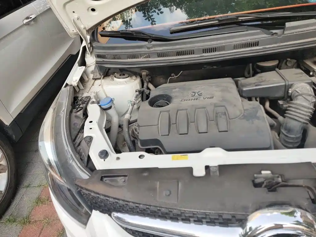 BAIC Senova X25 2016 2015 1.5L Automatic Luxury