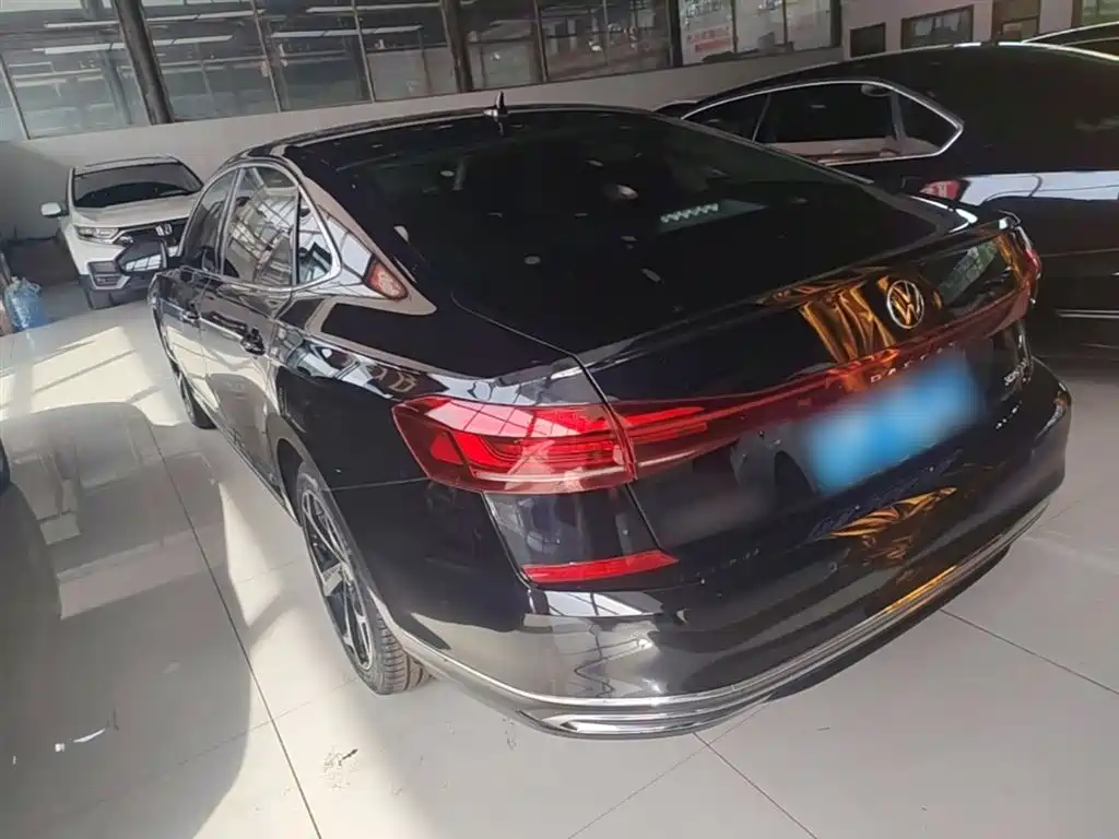 Volkswagen Passat 2024 330TSI Starlight Elite Edition фото 5