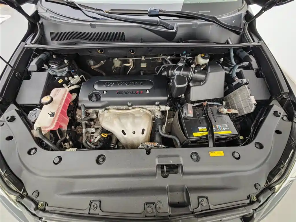 Photo 6 - Toyota RAV4 Rongfang