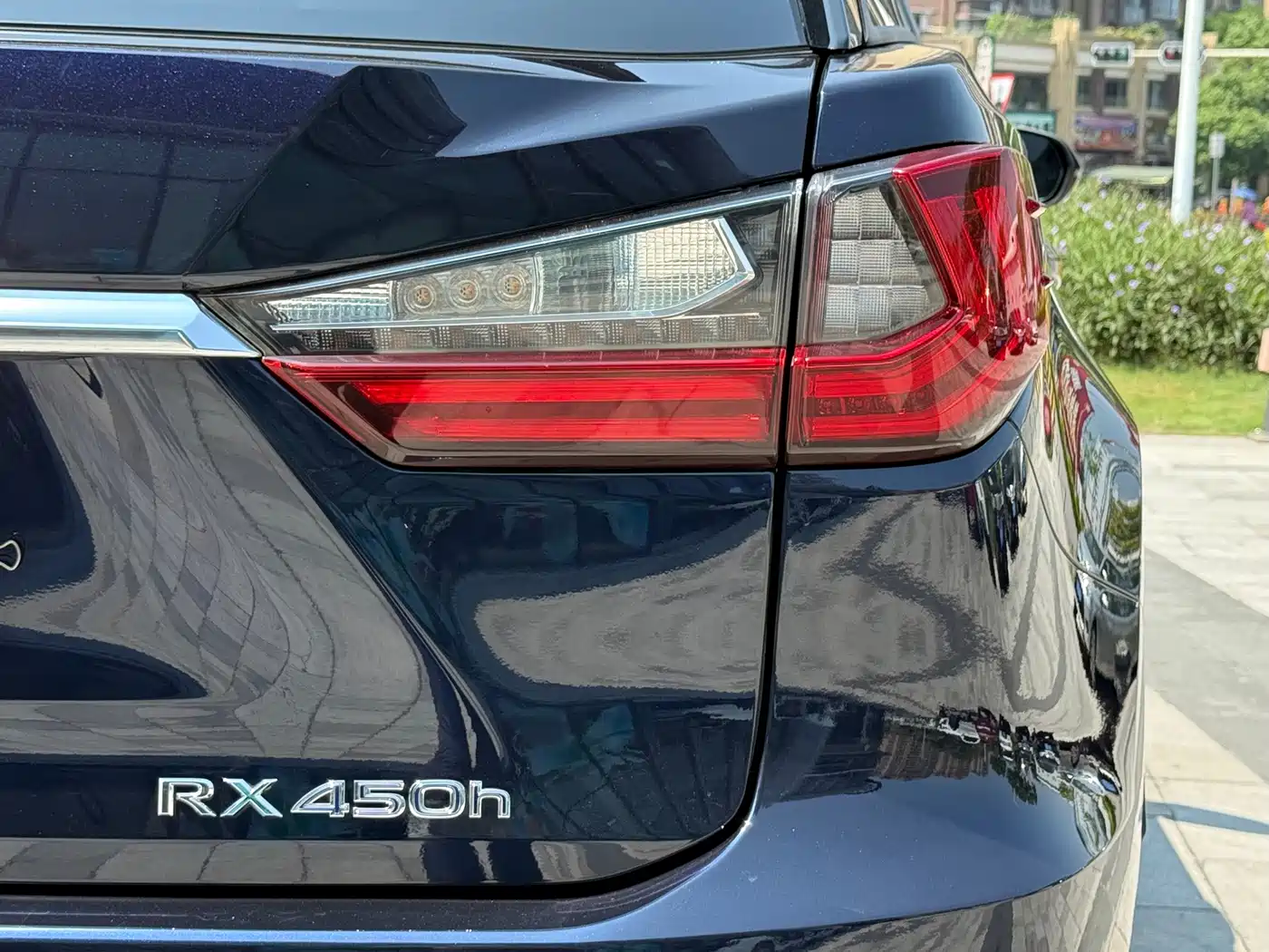 Фото 10 - Lexus RX