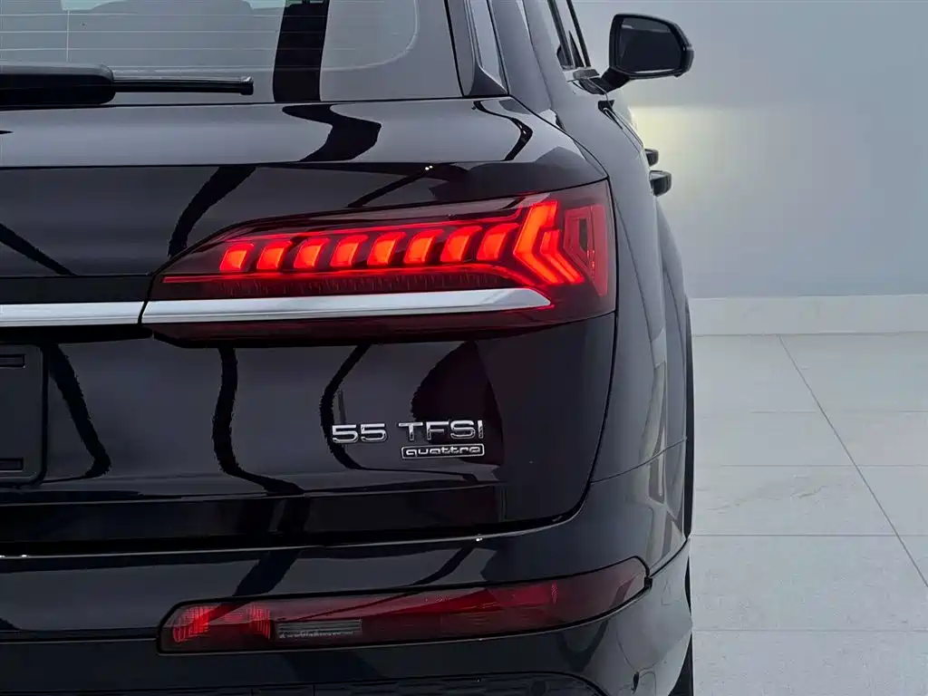 Audi Q7 2020 55 TFSI quattro S line Sport фото 11