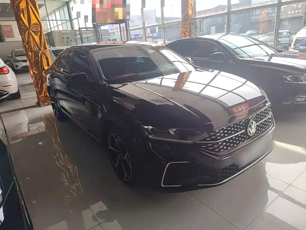 Volkswagen Passat 2024 330TSI Starlight Elite Edition фото 4