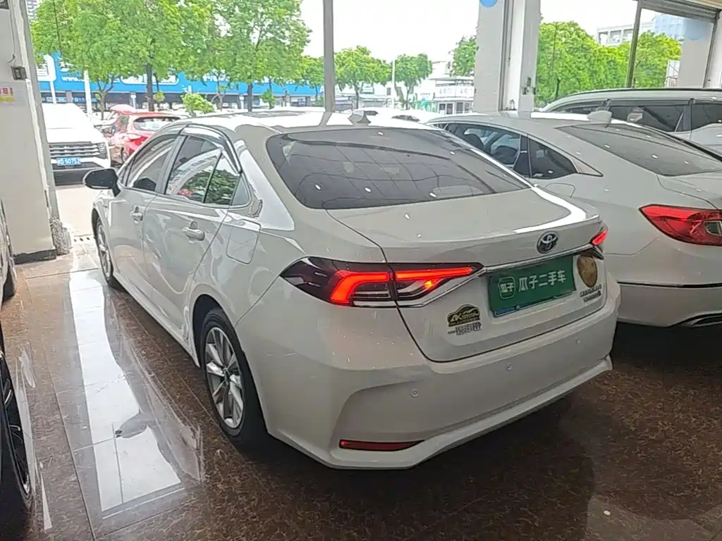 Toyota Corolla 2024 2023 1.8L Smart Hybrid Dual Engine Elite Edition