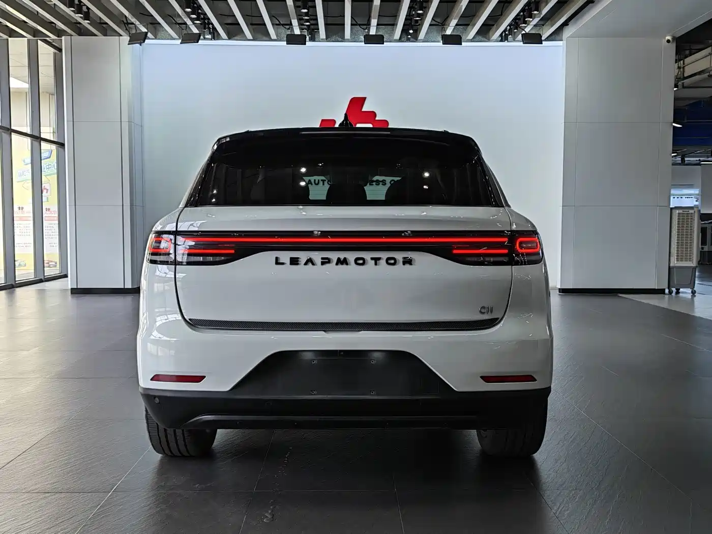 Фото 17 - Leapmotor C11