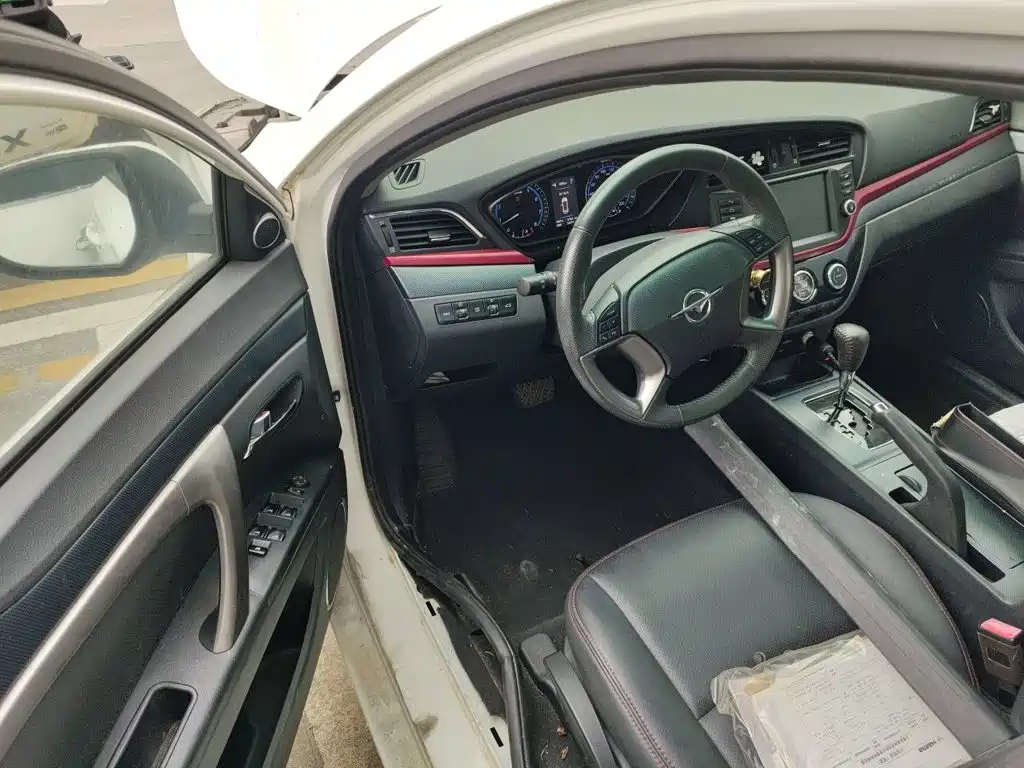 Haima M6 2016 2015 1.5T CVT Sport Intelligent