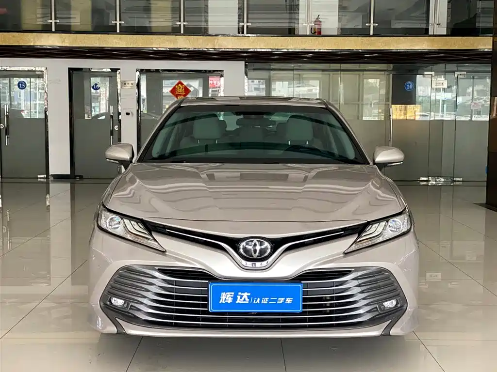 Toyota Camry 2019 2.0G Luxury Edition China VI фото 2