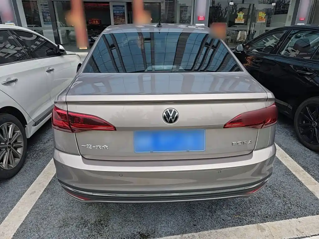 Volkswagen Bora 2025 2025 200TSI DSG Joy Ride Navigation Edition