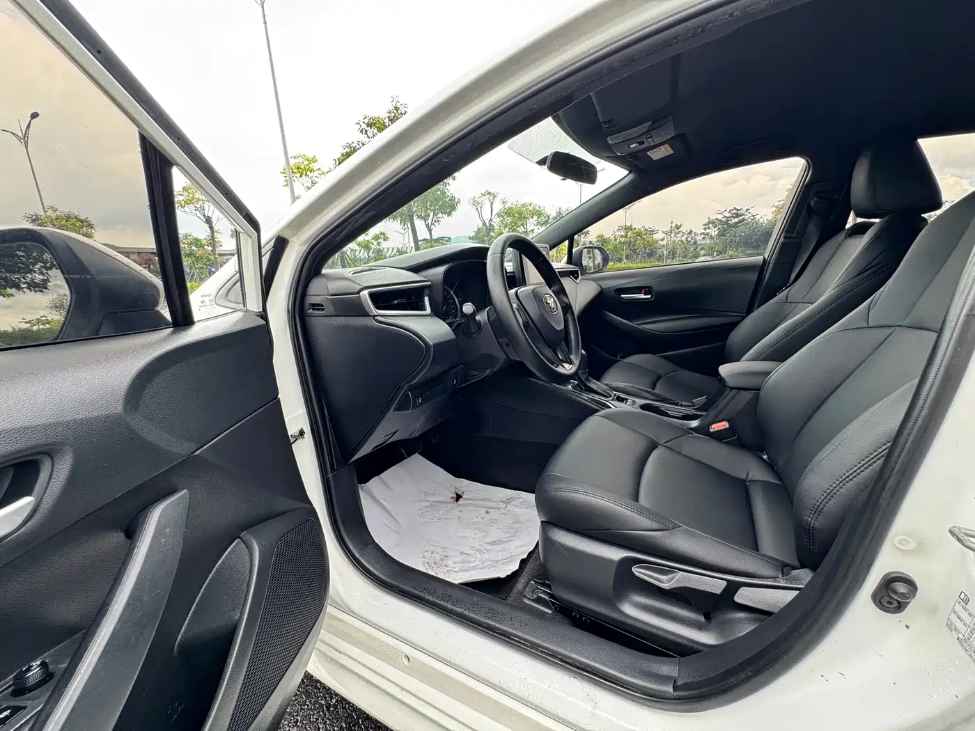 Photo 9 - Toyota Levin