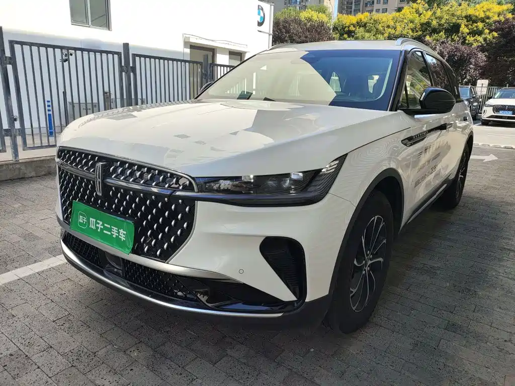 Lincoln Nautilus 2025 2025 2.0T FWD Launch Edition