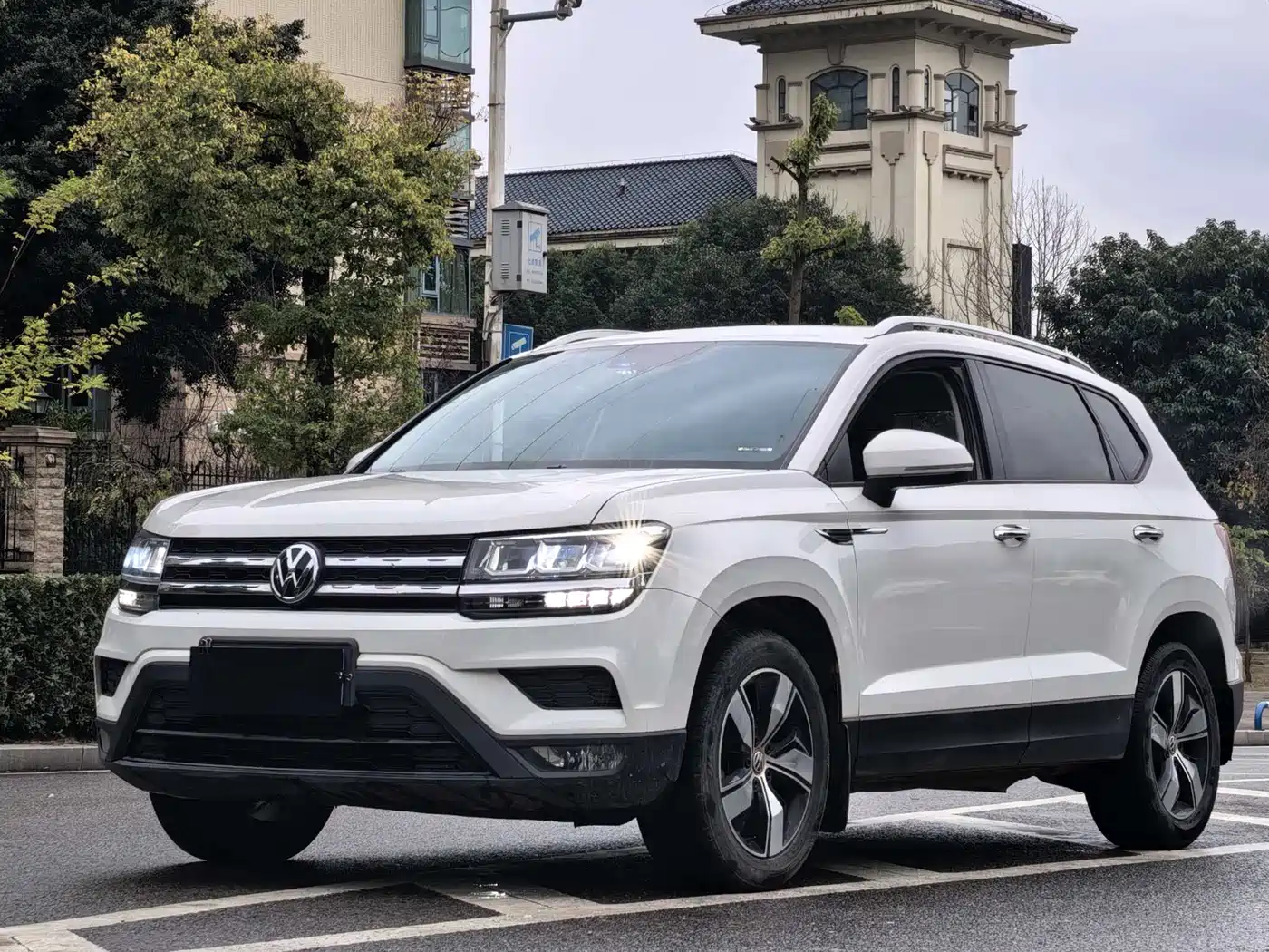 Volkswagen Tharu 2020 280TSI 2WD Comfort Edition China VI